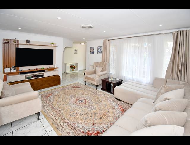 4 BEDROOM HOUSE FOR SALE IN EDEN GLEN